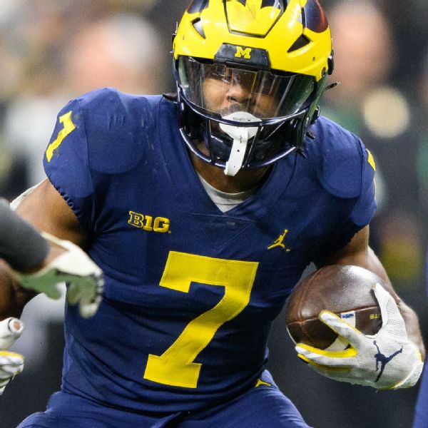 Michigan's Edwards says he played injured in '22