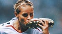 Kelly Smith's shoe celebration: Women's World Cup Moment No. 27