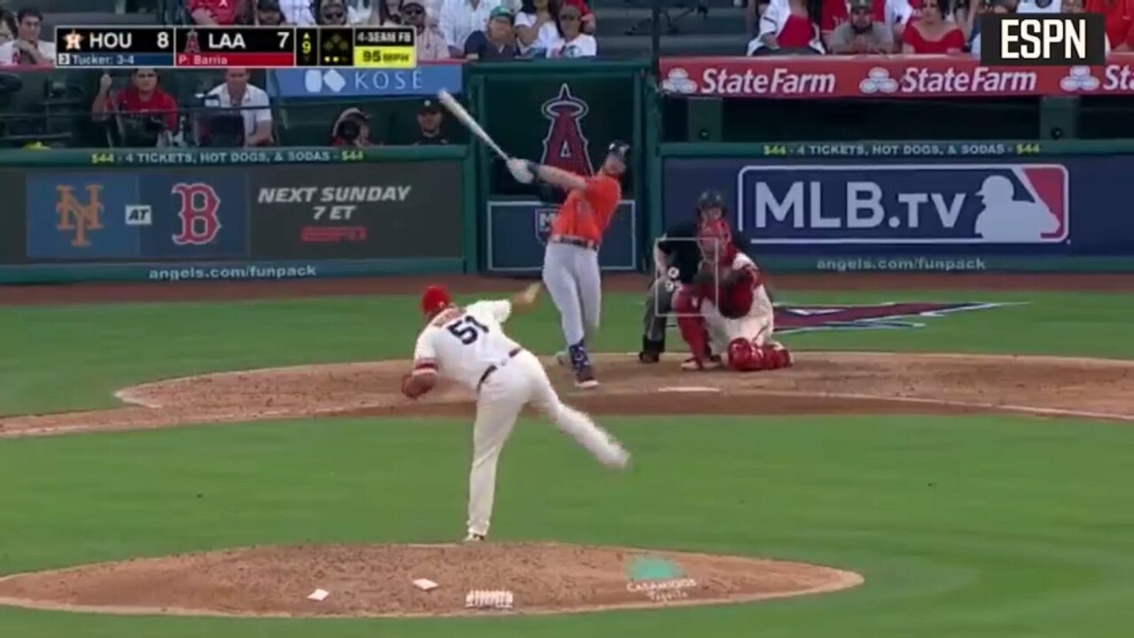 Alex Bregman and Kyle Tucker smash back-to-back home runs in the Astros' 9-8 victory over the Angels