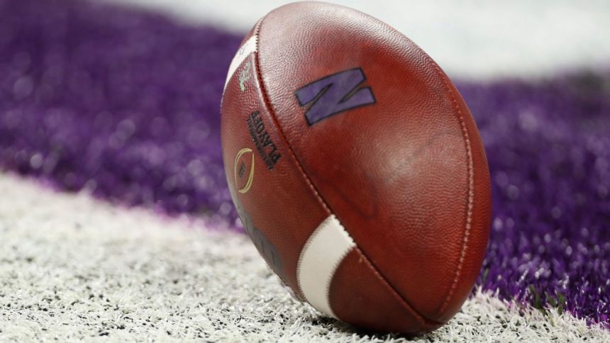Northwestern to keep assistant coaches for 2023