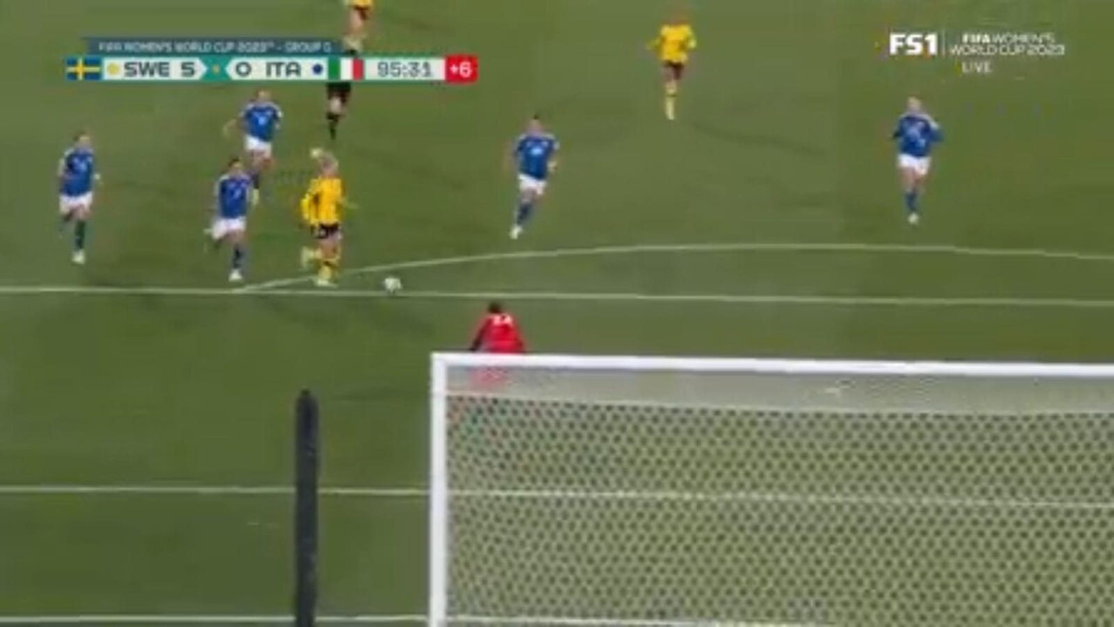 Sweden's Rebecka Blomqvist scores goal vs. Italy 