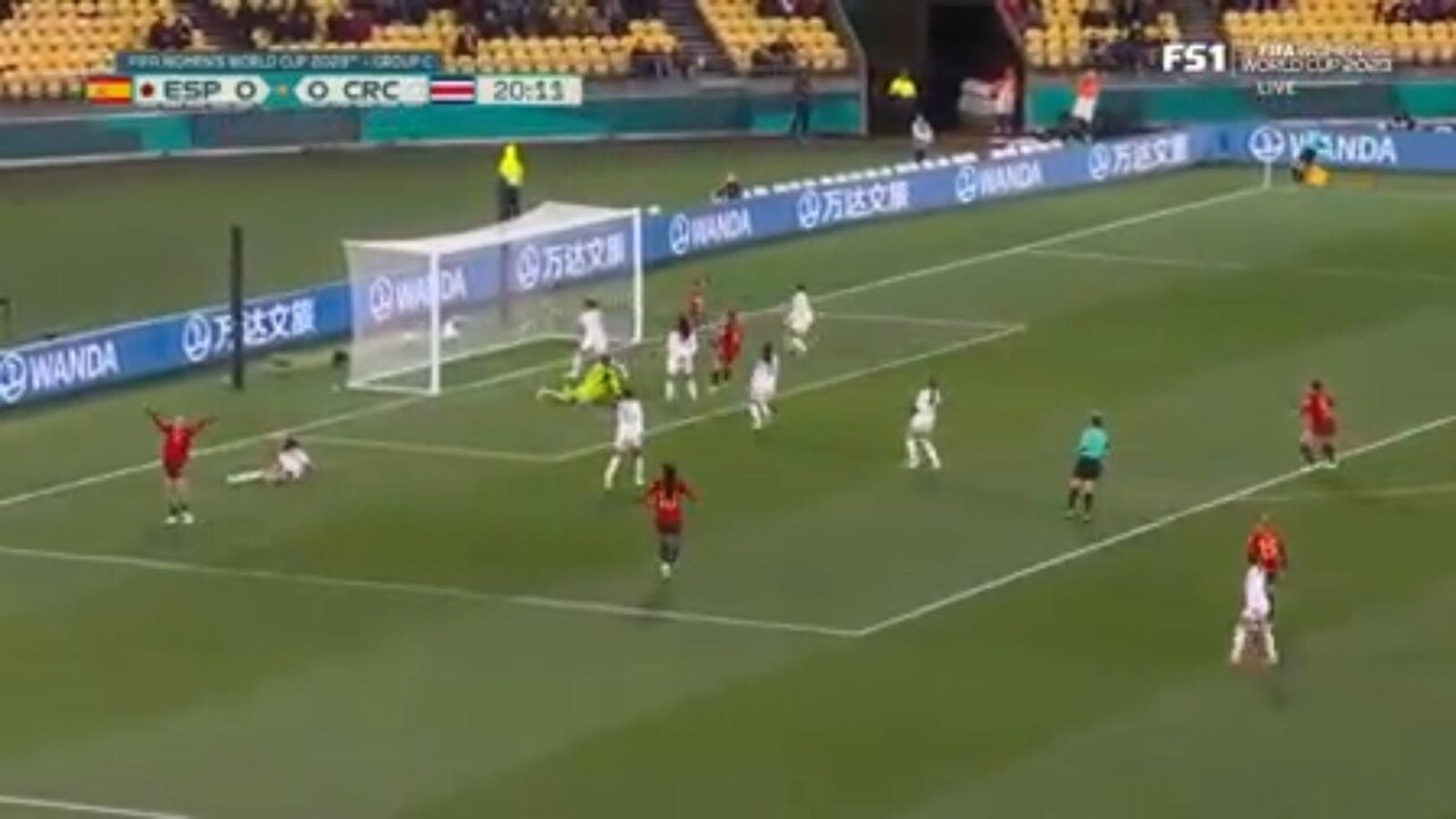 Costa Rica's Valeria Del Campo scores an own goal in 21'