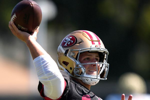 49ers' Purdy (elbow) not 'scared' of hits in camp