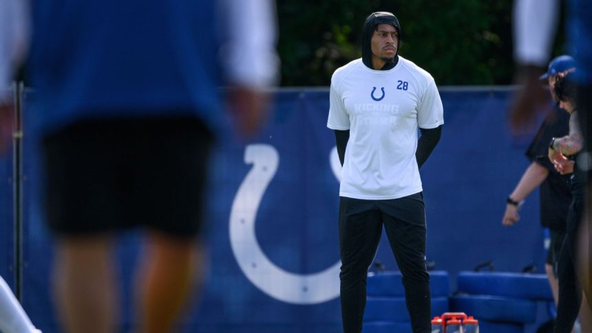 Colts expect Taylor to return to camp this week