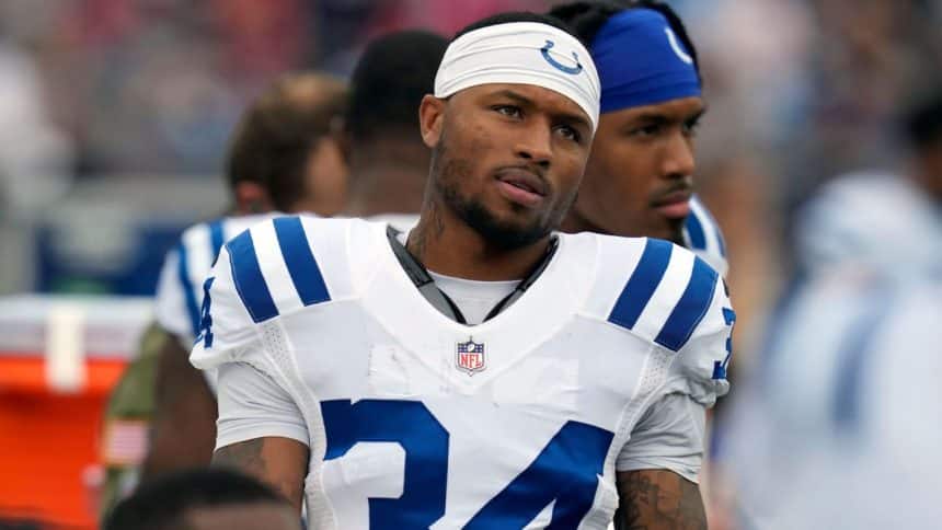 Eagles sign suspended former Colts CB Rodgers