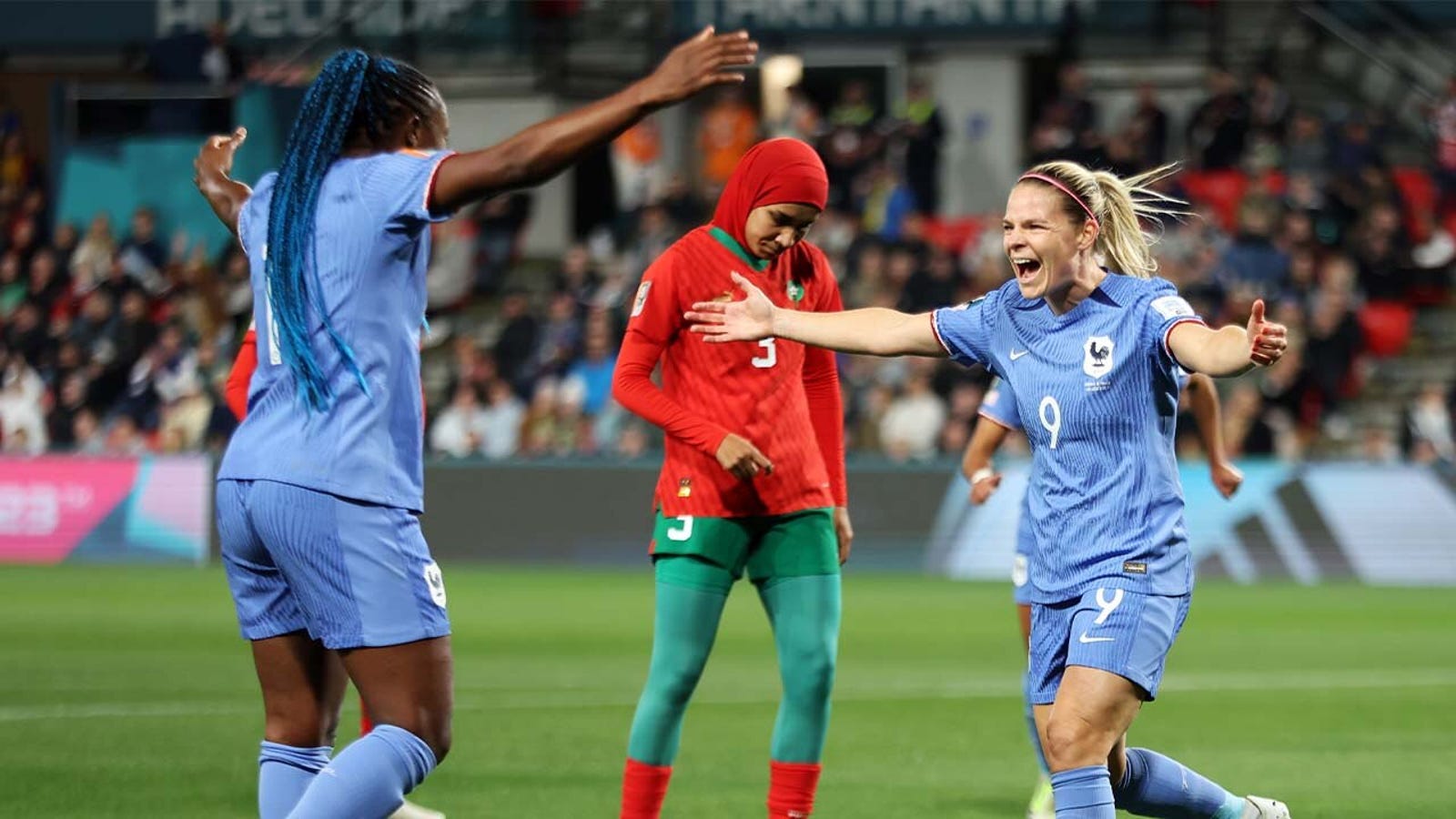 France's Eugenie Le Sommer scores goal vs. Morocco in 24'