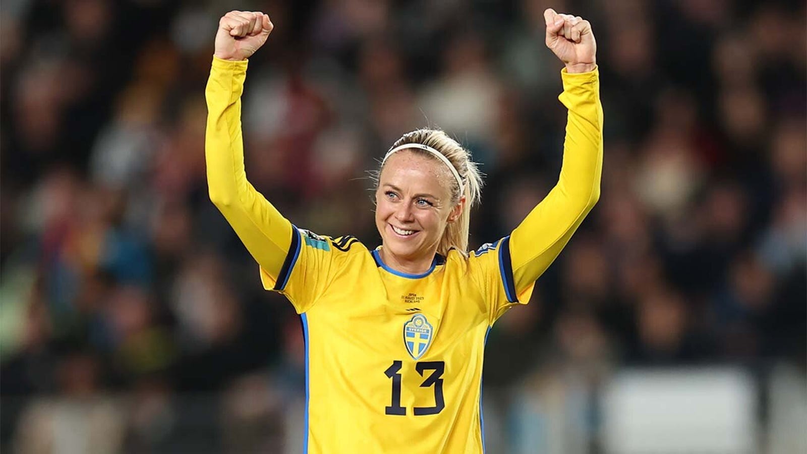 Sweden's Amanda Ilestedt scores goal vs. Japan in 32'