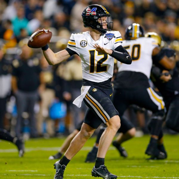 Mizzou plans to play Cook, Horn at QB in opener