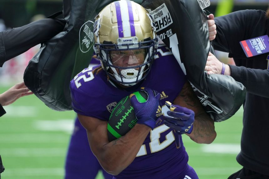 No. 10 Washington loses RB Davis for season