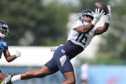 Source: Titans WR Burks sustained sprained LCL