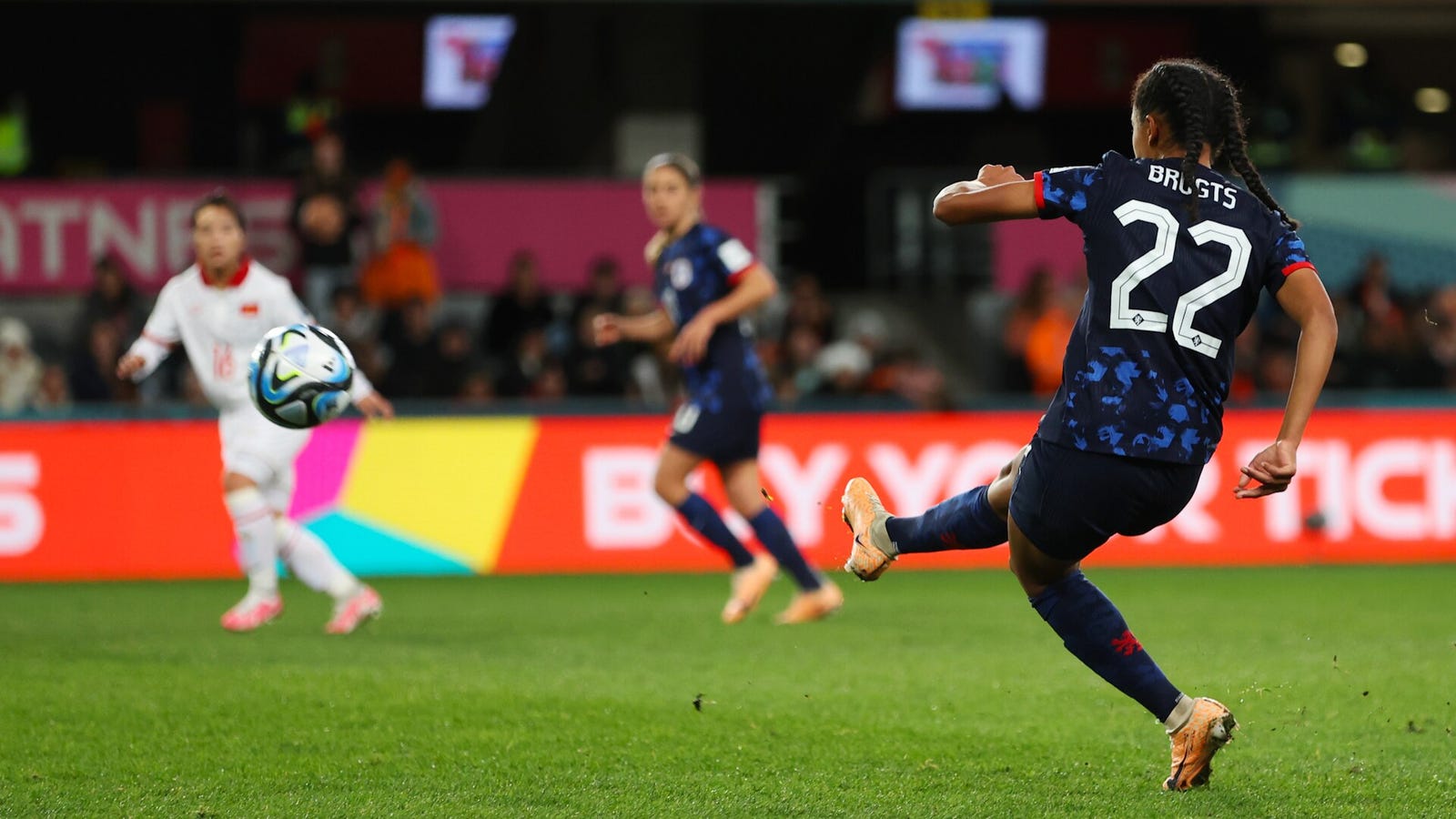 Netherlands' Esmee Virginia Brugts scores goal vs. Vietnam in 18' | 2023 FIFA Women's World Cup