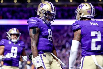 College Football Power Rankings: Statement day for Oregon, but a different Pac-12 team rises into top 5
