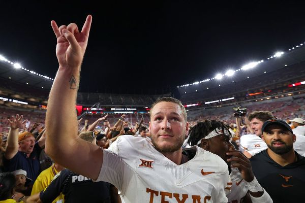 Ewers leads Texas to upset of No. 3 Alabama