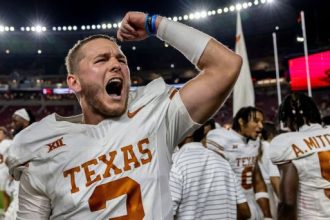 How calm Quinn Ewers led a Texas takedown of Alabama