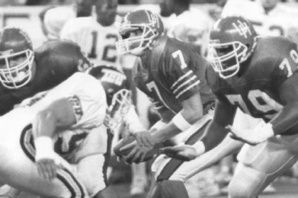 'I'm surprised it wasn't 101-100:' How one 1990 game showed the future of college football