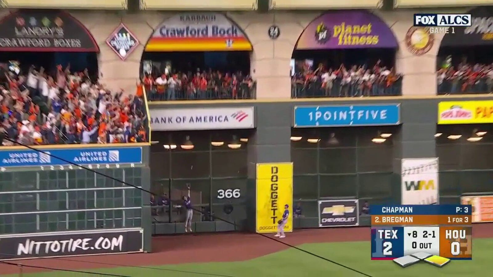 Rangers' Evan Carter makes leaping catch to rob Alex Bregman of extra bases, leads to double play