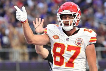 Chiefs' Kelce questionable to play vs. Broncos