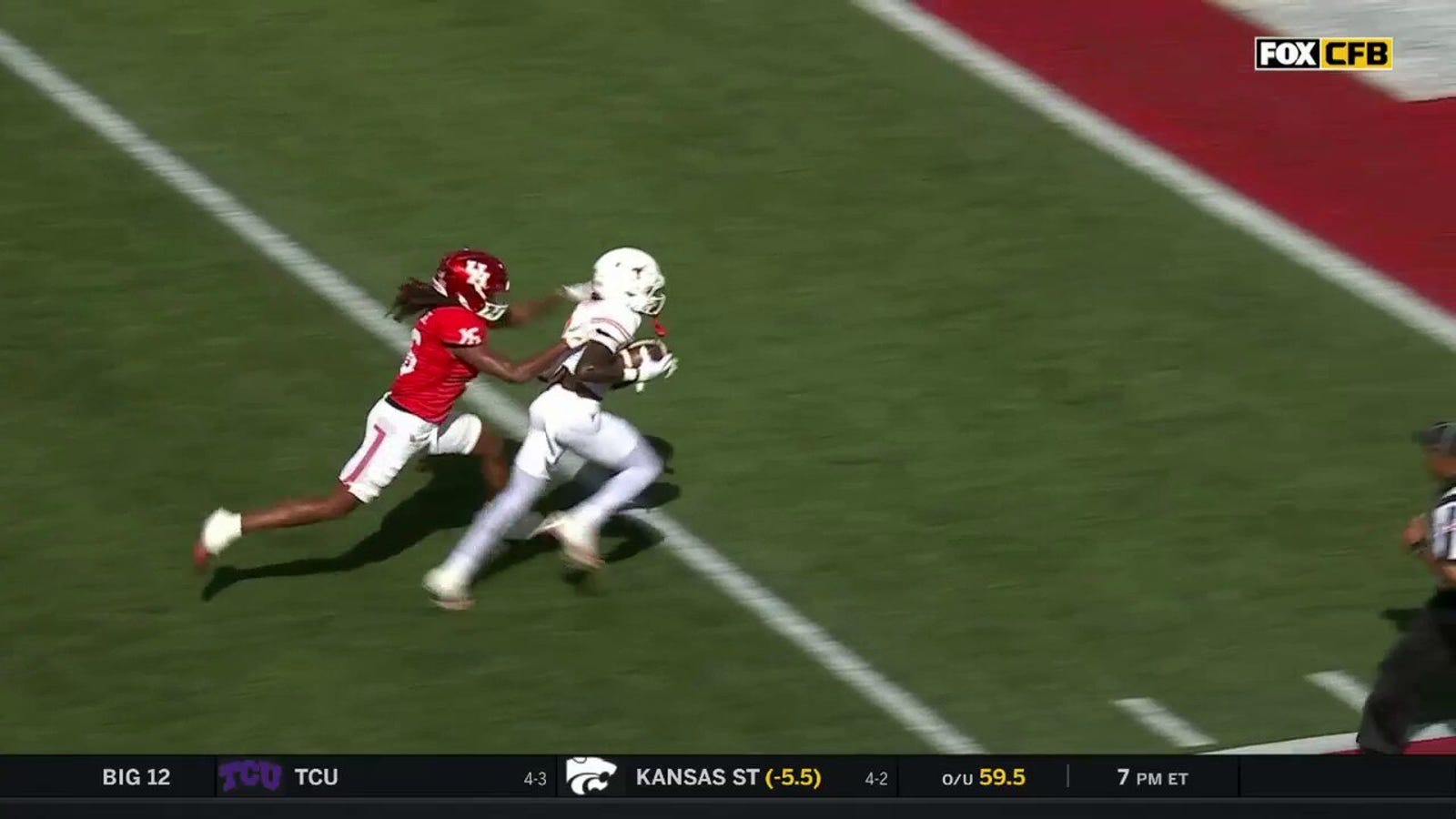 Quinn Ewers throws 42-yard TD to Xavier Worthy to extend Texas' lead