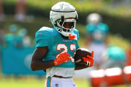 Dolphins activate RB Wilson for game vs. Eagles