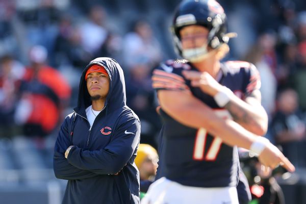 Fields out Sunday; Bagent to start again for Bears