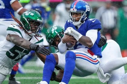 Giants lose QB Taylor, TE Waller in loss to Jets
