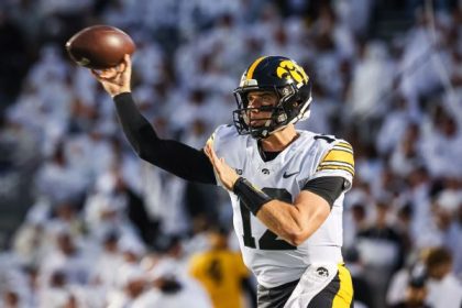 Iowa QB McNamara confirms plan to return in '24