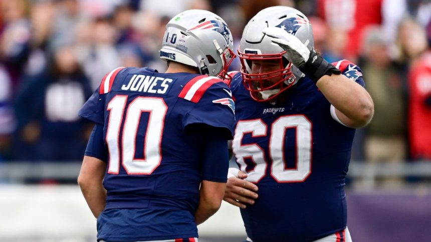 Pats stun Bills to give Belichick 300th career win