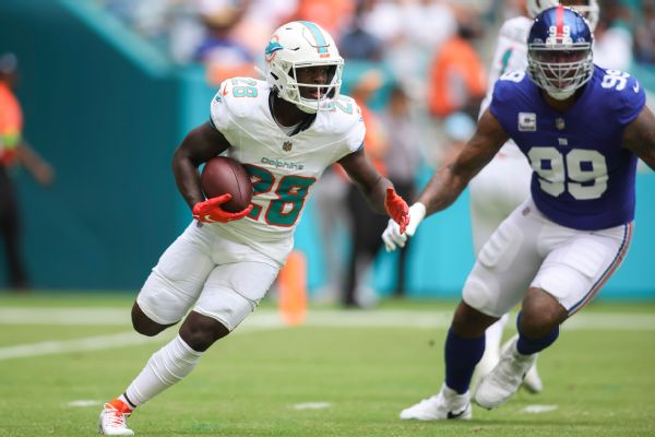Sources: Fins' Achane (knee) out multiple weeks