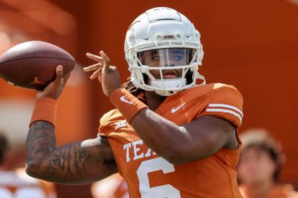 Texas QB Murphy likely to start for injured Ewers