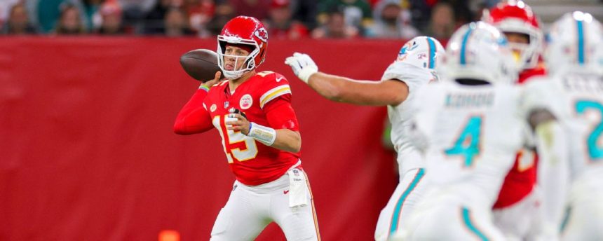 Best and worst of NFL Week 9: Chiefs outlast Dolphins in Germany, Steelers rally