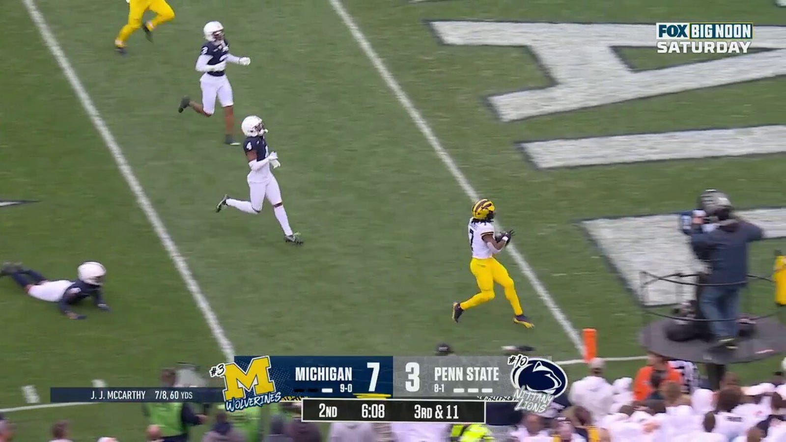 Michigan's Donovan Edwards breaks off a 22-yard TD run