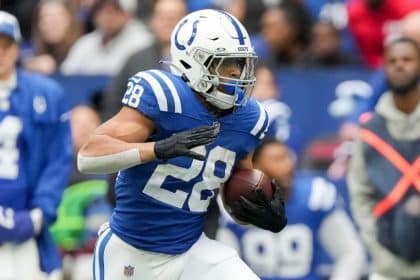 Colts star RB Taylor to undergo thumb surgery