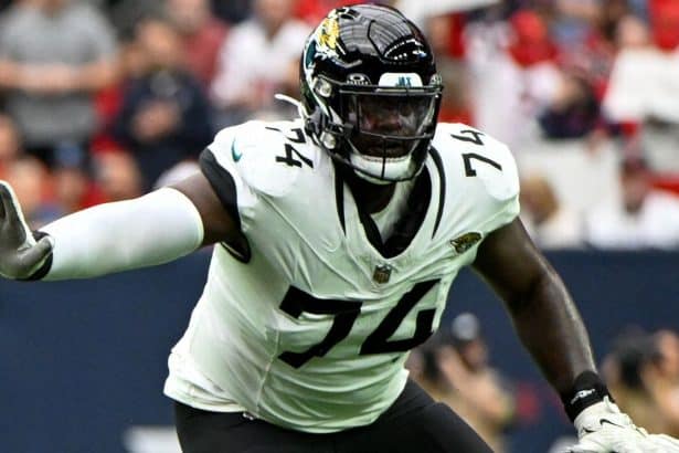Jaguars place starting LT Robinson (knee) on IR