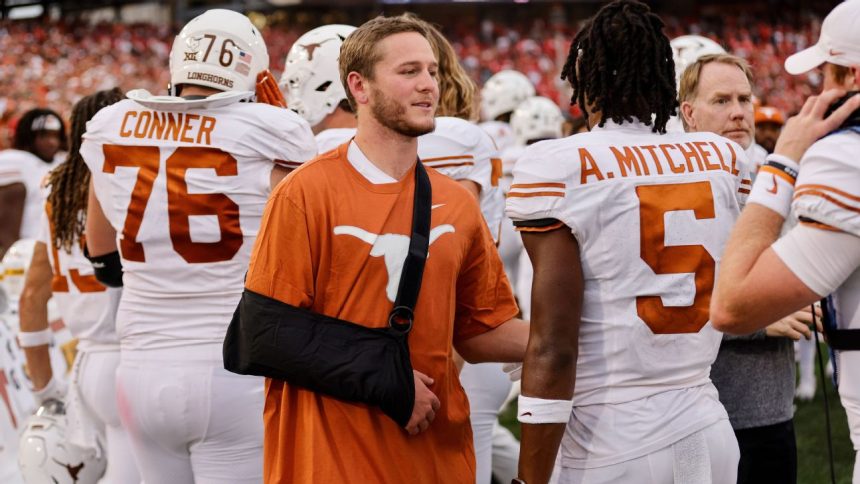 Longhorns QB Ewers throwing, now 'day to day'