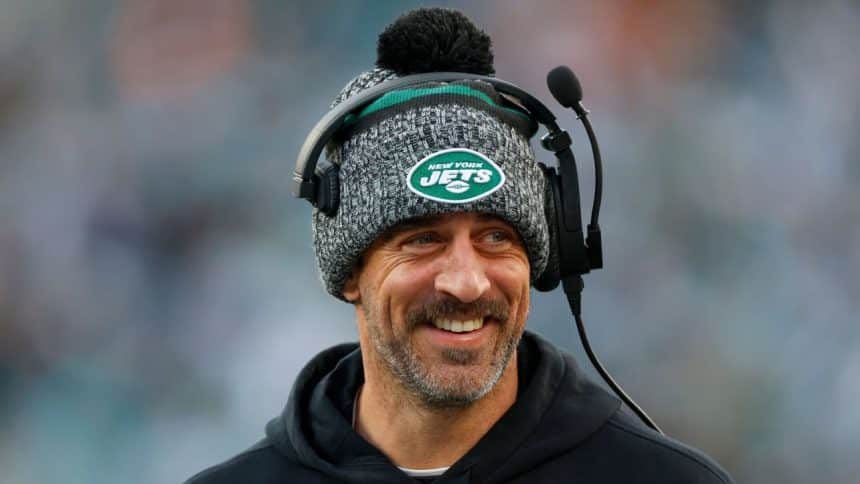 Rodgers: Jets' playoff hopes a factor in return