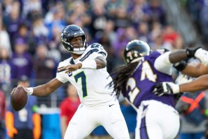 Seahawks' Smith likely to start; Walker doubtful