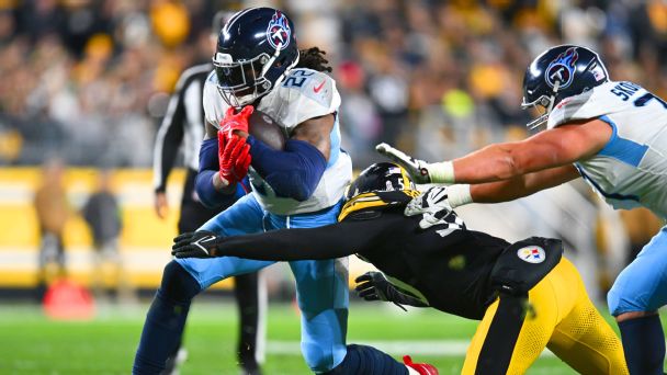 Steelers ride offensive changes, hand Titans first loss of Will Levis era