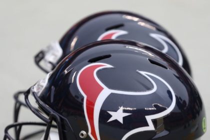 Texans' Horton steps away due to health issue