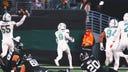 Tyreek Hill's special TD catch, Jevon Holland's 99-yard INT return lead Dolphins past Jets 34-13