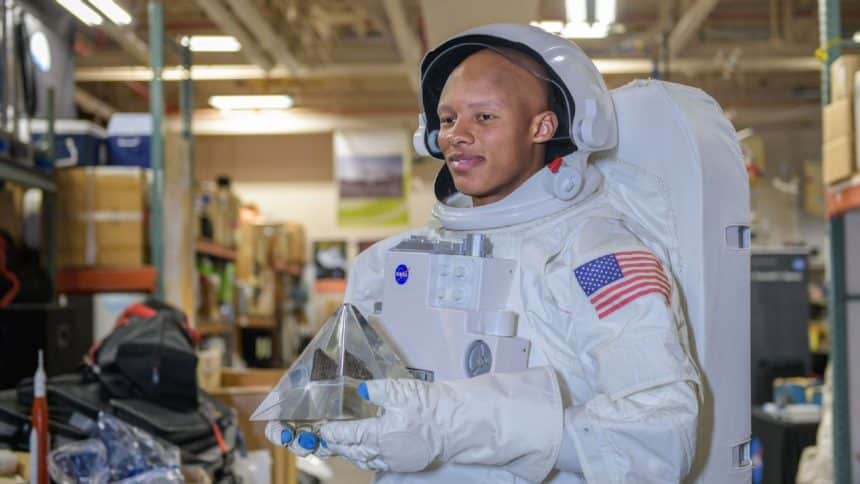 Vikings QB Joshua Dobbs makes it cool to be a NASA 'nerd'