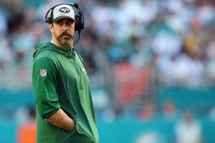 Aaron Rodgers played four snaps and swallowed the Jets' season