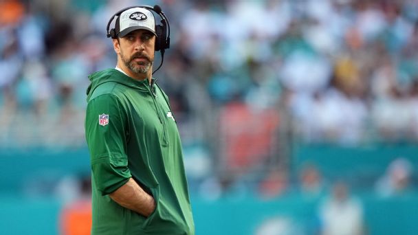 Aaron Rodgers played four snaps and swallowed the Jets' season