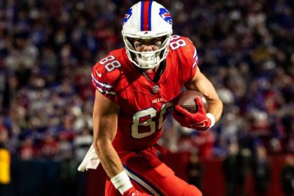 Bills activate TE Knox off IR in time to face Chiefs