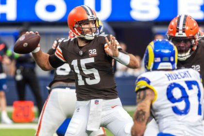 Browns not naming QB yet, between Flacco, DTR