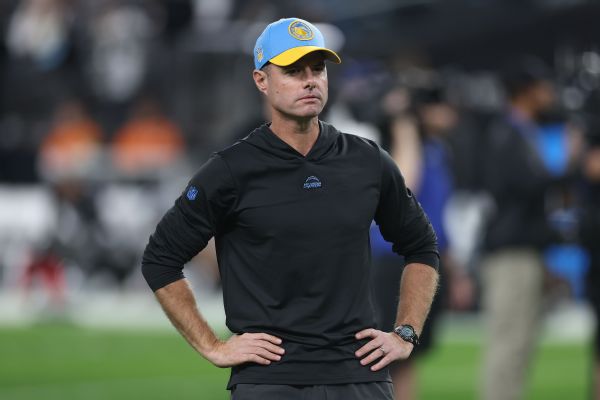 Chargers (5-9) dismiss coach Staley, GM Telesco
