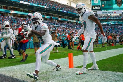 Dolphins' Hill to cover disciplined photog's pay