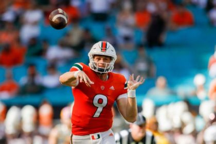 Ex-Miami QB Van Dyke transferring to Wisconsin