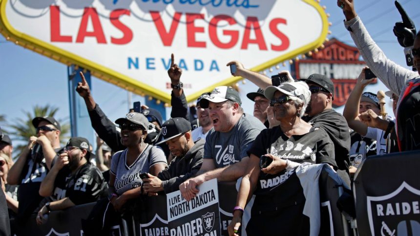 Goodell praises Vegas as new 'Sports Town USA'