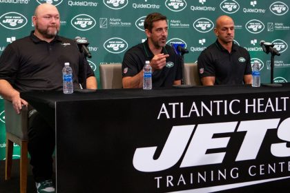 Jets owner: Coach Saleh, GM Douglas to return