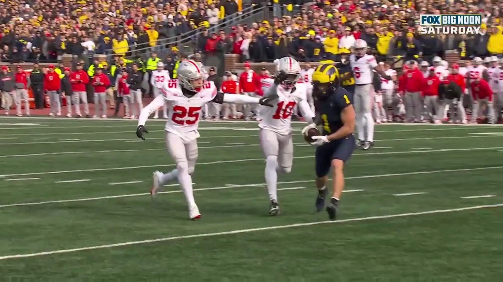 J.J. McCarthy throws a 22-yard TD DOT to Roman Wilson as Michigan grabs a 14-3 lead over Ohio State